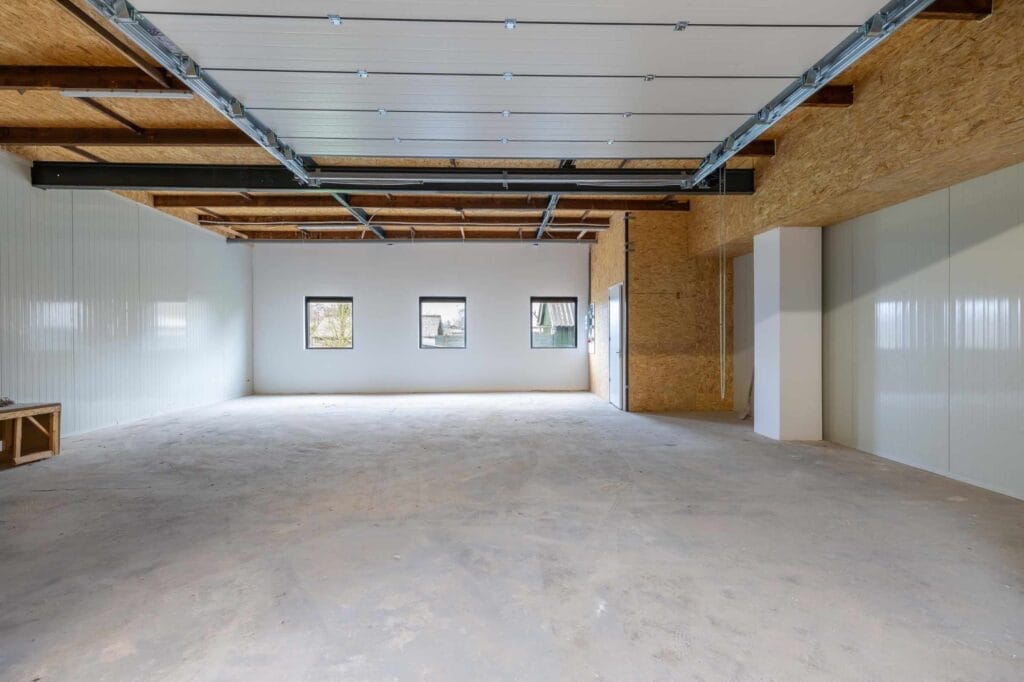 Boxdirect Tolwei 7 De Westereen box 001 binnen uitzicht buiten